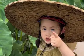 就喜欢她说中文时的霸气 短暂的语言退步不算什么#骗你生女儿 #双语宝宝视频封面