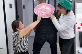 幸亏大姨子不识数#觅伊 #小海爱搞笑视频封面