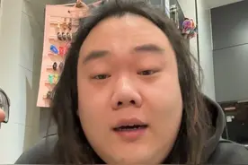 原来茉莉奶白是店名，原来真有叫奶茶的奶茶 #情侣日常 #大号男友