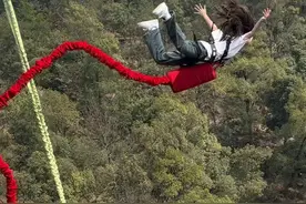 我不敢说，我是这个世界上，最爱你的人，但我敢说，你是这个世界上，我最用心去爱的人…#石燕湖蹦极#长沙石燕湖蹦极#蹦极向同学 #危险动作请勿模仿 #长沙蹦极视频封面