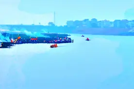 2024江西鄱阳古县渡四十公里龙舟赛回顾，历时近三小时。视频封面