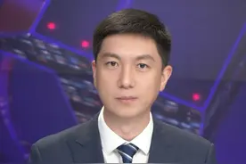 中欧班列运货欧洲路经波兰屡次受阻，中国霸气开辟“冰上丝绸之路”北极航线，仅18天抵达英国最大港口，距离更短成本更低，往返一趟省下的燃油费就超100万美元