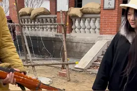 这小鬼子太可恨了 #抗战剧 #拍摄现场 #演员杨清文