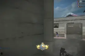 耳机一万八，警家听匪家#穿越火线 #游戏日常 #科技 #背起了行囊