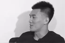 郭艾伦搞笑采访名场面，就喜欢伦哥这幽默的性格😂#郭艾伦 #辽宁男篮