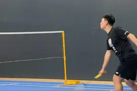 教练没抓住我就是好样的 #羽毛球#抽象视频封面