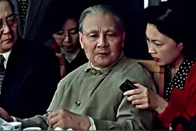 老人家摆个渡行吗