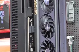 光污染的尽头就是无光，FF04该死的高级感。itx机箱#电脑装机