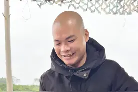 猪头皮，卤味中的宝藏。软嫩的肉连着Q弹的皮，吃起来咸香入味，嚼劲十足。下酒、下饭都堪称一绝，让人欲罢不能。#农村美食 #我的乡村生活 #新农人计划2025