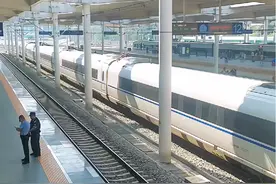 检票进站乘车（重庆北站）#火车站 #高铁 #和谐号 #铁道线上的中国 #内容启发搜索视频封面