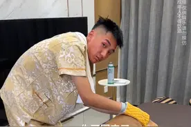 我愿称之为酒后搓澡工…#萌宠出道计划 #万万没想到 #金星冰糖葫芦 #全网热推的好啤酒