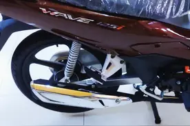 本田2023款省油耐用弯梁车，排量125，油耗仅1.4，质感真不赖