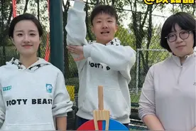 女生是否应该踢足球！ 都给我踢！！！@颜如晶 @花式足球克里斯  #足球 #女生 #辩论