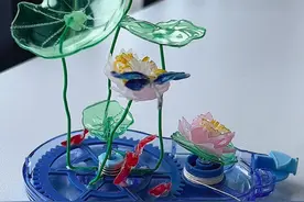 废物改造手工 小小的空瓶，也可以让你提前感受到夏天的荷塘！视频封面