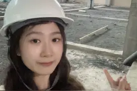 汇报个事，大家帮我参谋参谋，这个球馆到底应该怎么弄呀？ #羽毛球视频封面