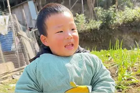 春天了来了，渐渐的开始农忙了，把菜园附近收拾一下，过段时间要幼菜苗了。#新农人计划2025 #我的乡村生活视频封面