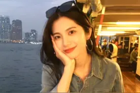 这个机位也太出片了吧！我就说这里能学到东西吧！ #可颂 #机位 #氛围感  #可颂app #香港维多利亚港