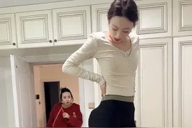 当我的双胞胎姐姐背着我去蹦迪，被我抓个现行，看我如何拆穿她！