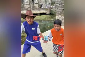 爸爸和儿子太粗心，让小妹妹走丢了，全家到处寻找…#宝贝在干嘛 #宝贝在干嘛改编 #家庭搞笑视频封面