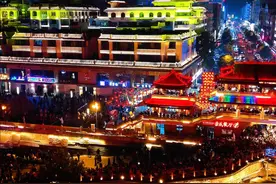 正月二十三女儿游河，广元嘉陵江上火树银花#城市的夜晚 #灯火阑珊 #江城夜景不负千里迢迢 #一帧中国·大美广元#旅行推荐官视频封面