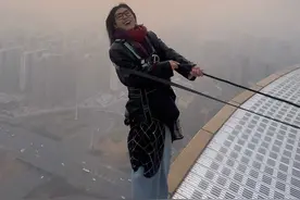 不出远门周边游【郑州地标中原福塔】 60秒就能登顶，站上面可以云中漫步， 还能体验机械臂看全景油画【锦绣山河】 #在中原福塔打开中国年  #郑州必玩 #洛阳周边游 #我的城市玩乐攻略