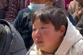 国粹的感染力！豫剧演员表演《清风亭》，台下观众看得眼含泪水