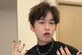 朋友介绍闺蜜我不得好好打扮一下！#化妆 #爆改 #闪电不难过 #一定要看到最后视频封面