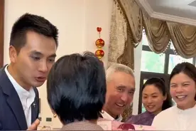 说来惭愧，我这辈子没有给爸爸过一次像样的生日，因为爸爸不知道自己的出生日子，奶奶的子孙后代太多，所以很多都被遗忘了，爸爸也不关心了，爸爸的生日是我请人算出来的，作为子女，我觉得我应该去给爸爸过生日，虽然生日忘了日子，但是孝敬不论日期，万爱千恩，行动永远是最好表达爱的方式！希望爸爸知道，一家人心连着心❤️我们都是爱他记得他的！今天先带出门看一下身体状态，再筹备一个惊喜！！#记录真实生活 #百善孝为先 #生日#幸福