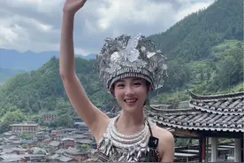 苗族真的有蛊吗？今天就带大家走进西江千户苗寨！#西江千户苗寨 #贵州 #挑战全国100个景点跳广场舞 #苗族姑娘 #旅游视频封面