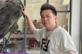 奔驰V级 同样的钱你会选择哪一款MPV呢？#撸车日常 #汽车 #二手车 #奔驰 #mpv