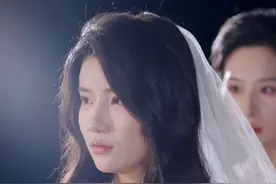 请闺蜜来当伴娘，没想到她穿着白纱抢风头…#剧情 #我要上热门🔥视频封面