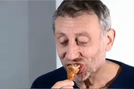 经典表情吃好吃的#表情包 #吃 #搞笑视频封面