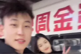 请做一个坚定的幸福主义者@随性 #我们俩 #情感视频封面