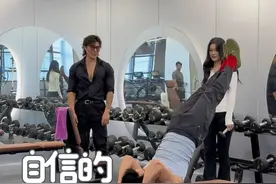 自信的力量！ 我太狂了！#我的健身日记 #健身vlog #古法健身 #健身房迷惑行为 #发疯式健身视频封面