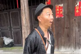 小伙秒变反派角色。台上一分钟台下十年功。表演艺术是我一生的追求！#百变生哥 #搞笑 @生哥（生活号）