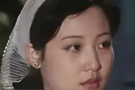 “男人开始袒露心扉，叙述他那段痛苦又充实的往事。” #我在追剧 #老电影 #那个年代