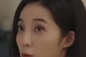 #春色寄情人 崔大夫的幸福终于来了，王西夏答应和他约会了！ #鹅厂踏春观影季 #万鹏 #张弛 #周雨彤