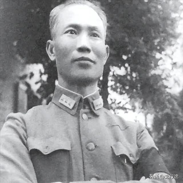 蒋介石败逃台湾之前，谁在掌管台湾	，为啥老蒋一去他要拱手奉上？