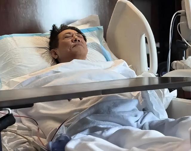 九三阅兵结束1天，唐国强躺枪，张凯丽翻车，甄子丹打脸李连杰