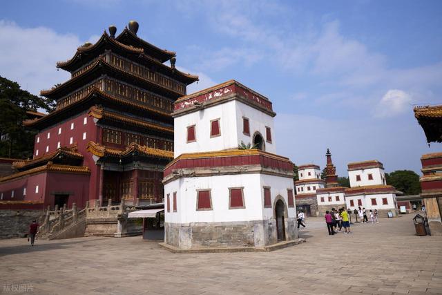 承德超灵验寺庙走红，是承德最古老寺庙	，号称北方第一禅院，免费