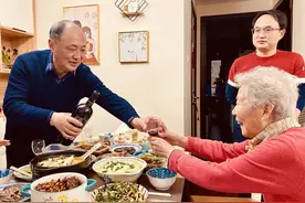 亲家见面不用怕，这些客套话让你轻松应对图片