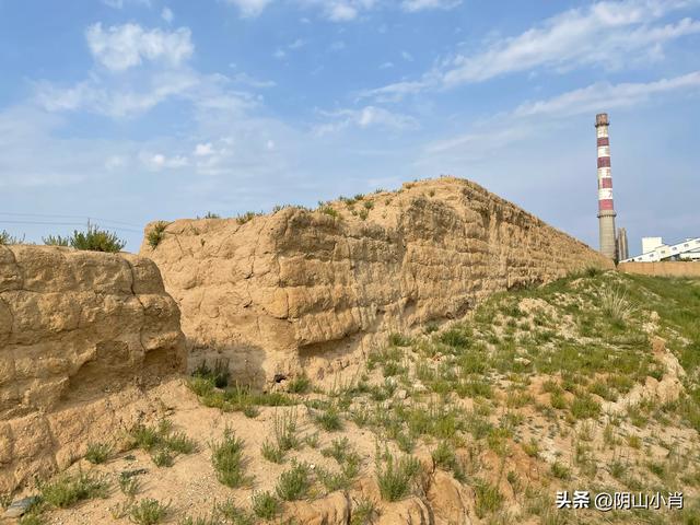 达茂旗达尔罕、百灵庙、乌克忽洞，固阳银号、忽鸡沟田野考察笔记