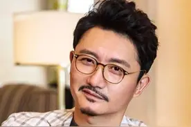 事实证明，50岁的国家一级演员涂松岩，已经走上了另一条大道图片