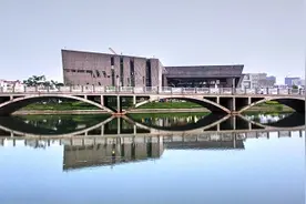 湖南大学和中南大学，都是985大学，怎么选？老师告诉你答案图片