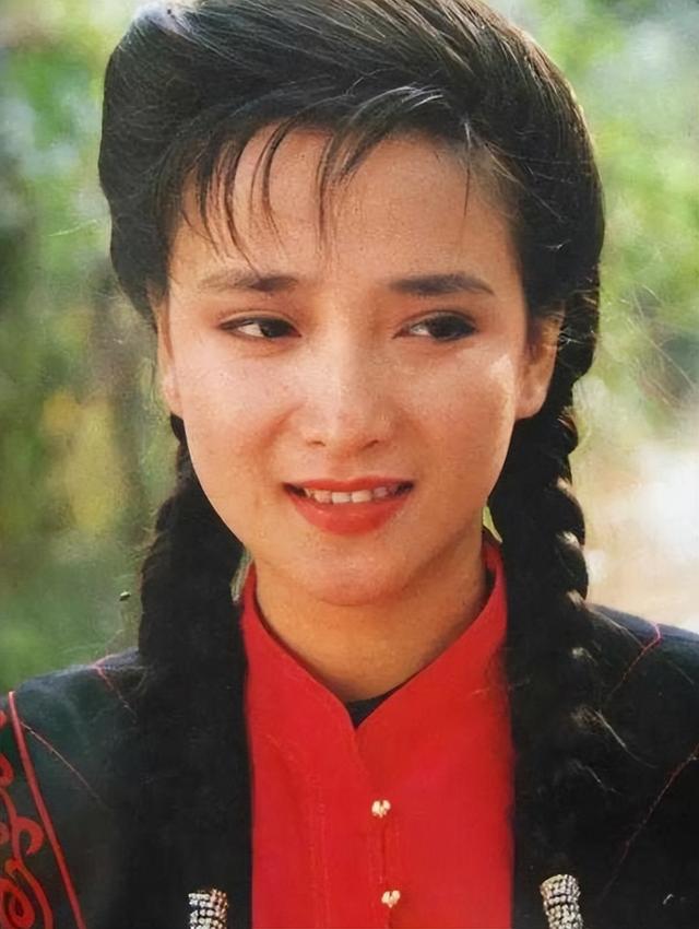 何晴离世仅2天，再传一名人噩耗，任职央视多年，死因令人惋惜