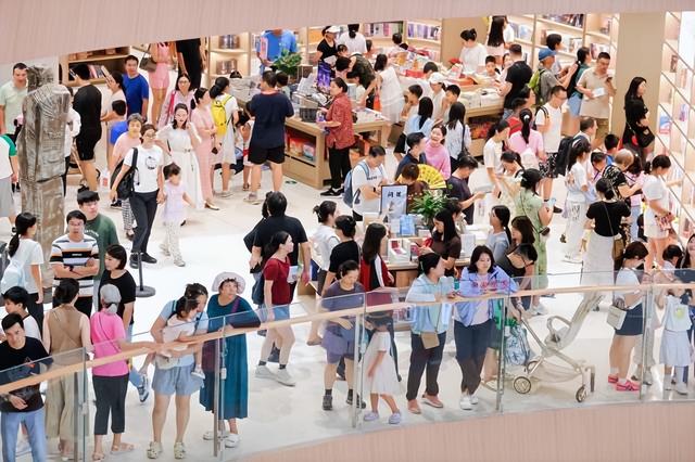 冰雪+书香+剧场：鹏城三大新地标书写大湾区文化自信