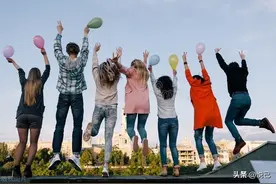 高考第一批成绩揭晓！超乎想象！ 家长们纷纷尖叫不已！图片