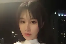 从内衣模特到艳星！中国乳神为男友拍风月片，卖肉博关注！图片