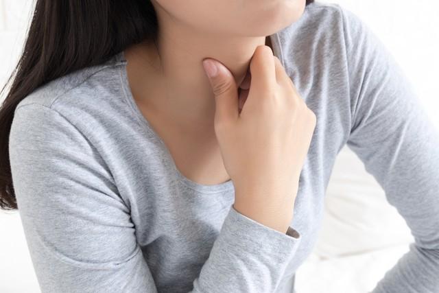 睡觉时身体出汗，是温度太高？不一定，还有3个原因，别轻易忽视