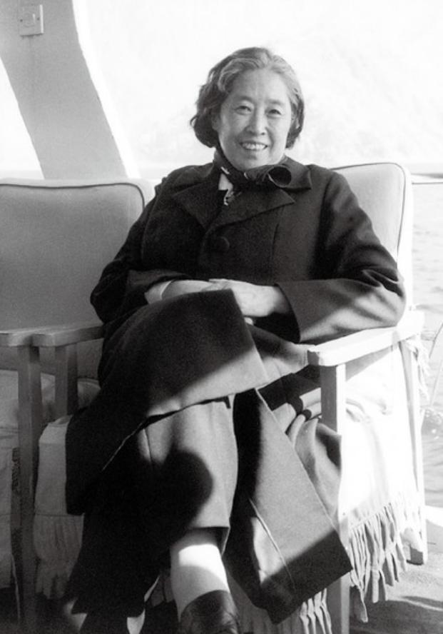 1981年宋庆龄病危，王光美为实现她未了心愿，立即驱车面见胡耀邦
